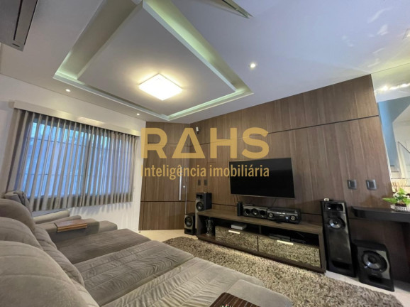 Imagem Casa com 4 Quartos à Venda, 159 m² em Glória - Joinville Imagem Casa com 4 Quartos à Venda, 159 m² em Glória - Joinville