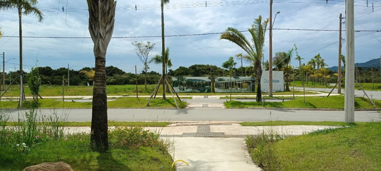 Imagem Imóvel à Venda, em Vargem Grande - Florianópolis Imagem Imóvel à Venda, em Vargem Grande - Florianópolis