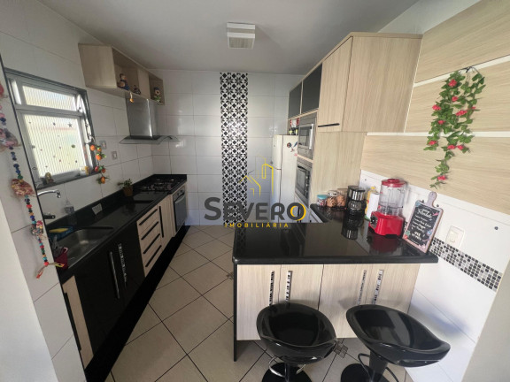 Imagem Casa com 3 Quartos à Venda, 360 m² em Mutuá - São Gonçalo