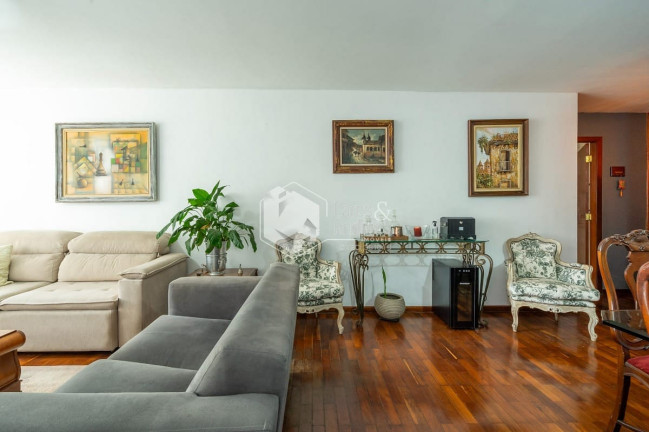 Imagem Apartamento com 3 Quartos à Venda, 130 m² em Itaim Bibi - São Paulo