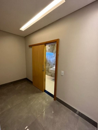 Imagem Casa com 3 Quartos à Venda, 160 m² em Jardins Bolonha - Senador Canedo Imagem Casa com 3 Quartos à Venda, 160 m² em Jardins Bolonha - Senador Canedo