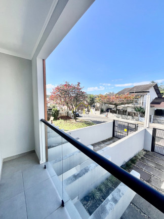 Imagem Casa com 3 Quartos à Venda, 109 m² em Boa Vista - Joinville Imagem Casa com 3 Quartos à Venda, 109 m² em Boa Vista - Joinville
