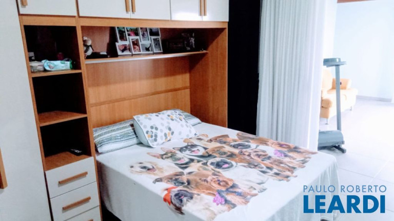 Imagem Sobrado com 3 Quartos à Venda, 202 m² em Vila Silvestre - Santo André Imagem Sobrado com 3 Quartos à Venda, 202 m² em Vila Silvestre - Santo André