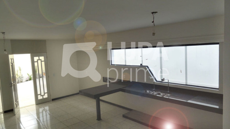 Imagem Casa com 3 Quartos à Venda, 288 m² em Vila Maria - São Paulo Imagem Casa com 3 Quartos à Venda, 288 m² em Vila Maria - São Paulo