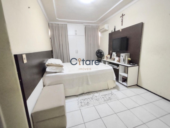 Imagem Casa com 4 Quartos à Venda, 180 m² em Cambeba - Fortaleza Imagem Casa com 4 Quartos à Venda, 180 m² em Cambeba - Fortaleza