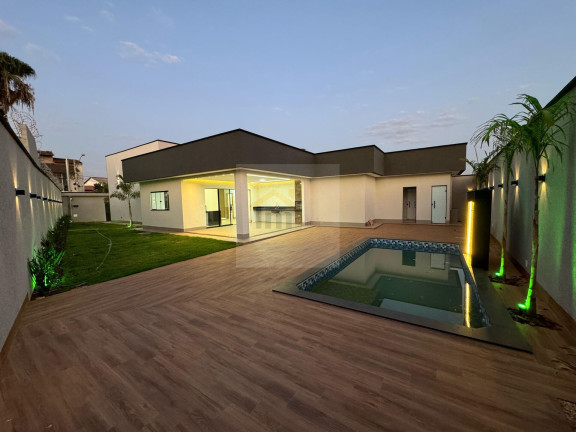 Imagem Casa com 3 Quartos à Venda, 200 m² em Parque Das Flores - Goiânia Imagem Casa com 3 Quartos à Venda, 200 m² em Parque Das Flores - Goiânia