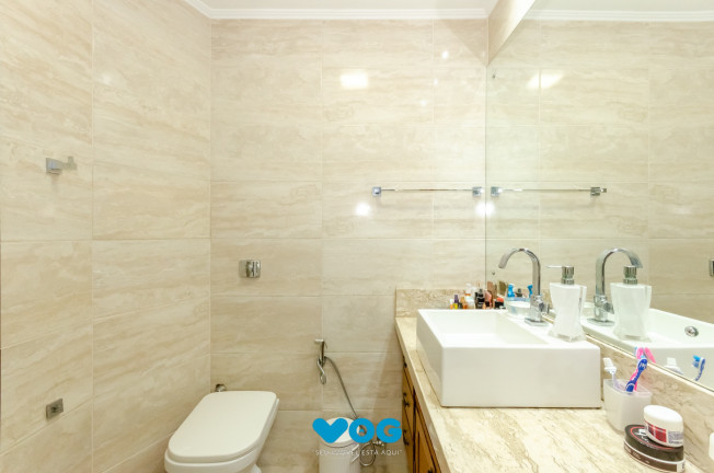 Imagem Imóvel com 2 Quartos à Venda, 64 m² em Jardim Botânico - Porto Alegre Imagem Imóvel com 2 Quartos à Venda, 64 m² em Jardim Botânico - Porto Alegre
