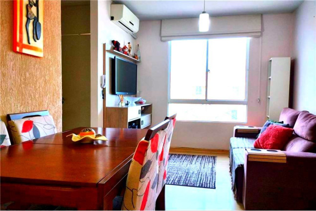Imagem Imóvel com 3 Quartos à Venda,  em Mário Quintana - Porto Alegre