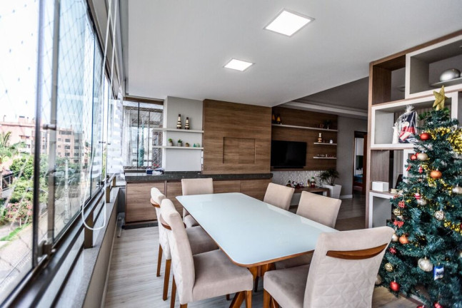 Imagem Cobertura com 3 Quartos à Venda, 241 m² em Jardim Lindóia - Porto Alegre
