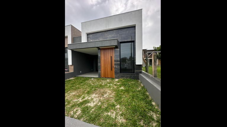 Imagem Casa com 2 Quartos à Venda, 120 m² em Zona Nova - Capão Da Canoa