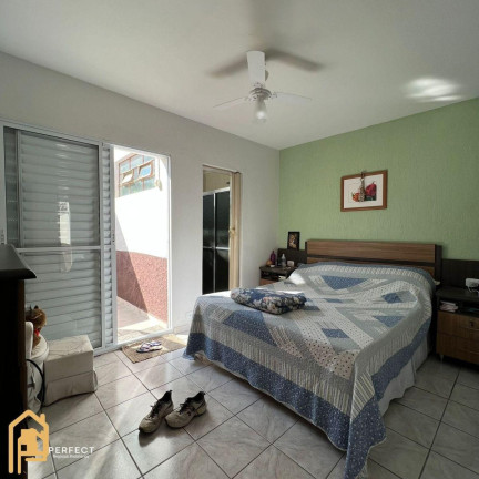 Imagem Casa com 4 Quartos à Venda, 200 m² em Jardim Ana Emilia - Taubaté Imagem Casa com 4 Quartos à Venda, 200 m² em Jardim Ana Emilia - Taubaté