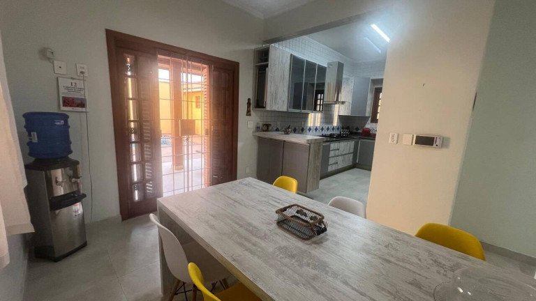 Imagem Sobrado com 3 Quartos à Venda, 260 m² em Boqueirão - Santos Imagem Sobrado com 3 Quartos à Venda, 260 m² em Boqueirão - Santos