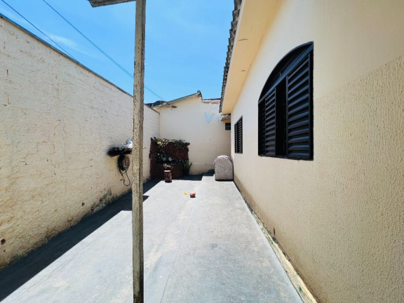 Casa com 3 Quartos à Venda, 300 m² em Setor Centro Oeste - Goiânia