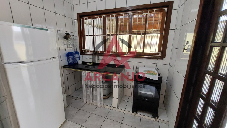 Imagem Casa com 4 Quartos à Venda, 159 m² em Itagua - Ubatuba