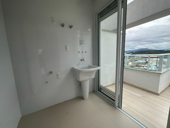 Imagem Cobertura com 3 Quartos à Venda, 145 m² em Kobrasol - São José