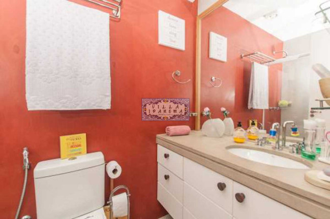 Imagem Apartamento com 2 Quartos à Venda, 87 m² em Copacabana - Rio De Janeiro Imagem Apartamento com 2 Quartos à Venda, 87 m² em Copacabana - Rio De Janeiro