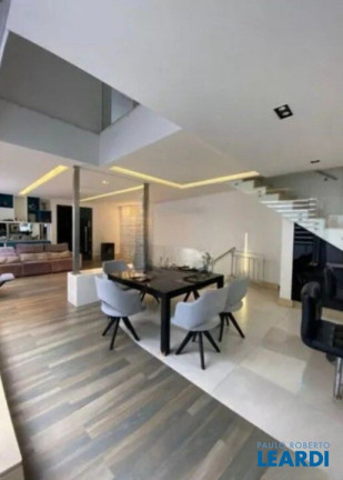 Imagem Sobrado com 4 Quartos à Venda, 357 m² em Vila Vitória - Santo André Imagem Sobrado com 4 Quartos à Venda, 357 m² em Vila Vitória - Santo André