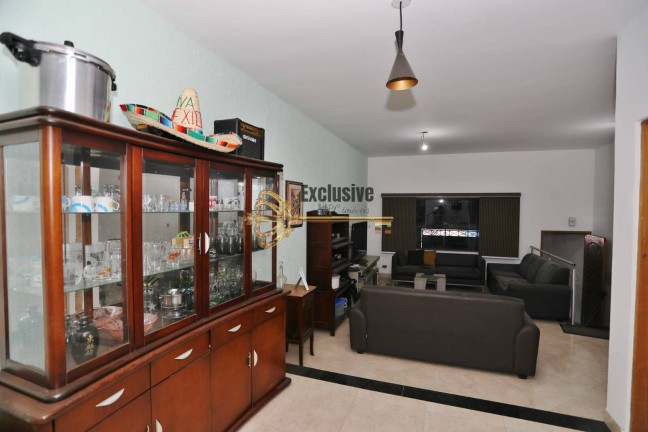 Imagem Sobrado com 3 Quartos à Venda, 210 m² em Vila Humaitá - Santo André