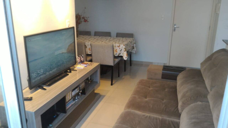 Imagem Apartamento com 2 Quartos à Venda, 50 m² em Vila Mercês - Carapicuíba
