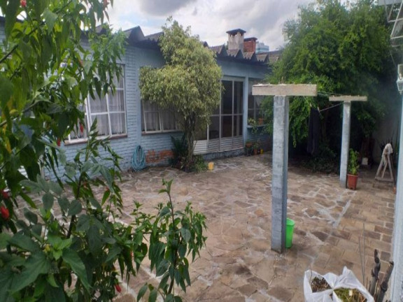 Imagem Casa com 3 Quartos à Venda, 218 m² em Chácara Das Pedras - Porto Alegre Imagem Casa com 3 Quartos à Venda, 218 m² em Chácara Das Pedras - Porto Alegre