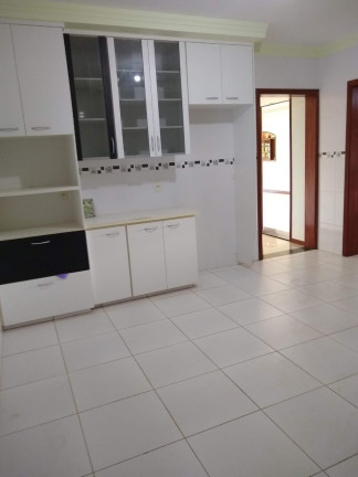 Imagem Imóvel com 5 Quartos à Venda, em Vale Dos Pinheiros - Atibaia Imagem Imóvel com 5 Quartos à Venda, em Vale Dos Pinheiros - Atibaia