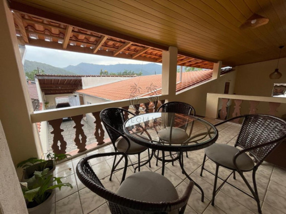 Casa com 5 Quartos à Venda, 190 m² em Perequê Açu - Ubatuba