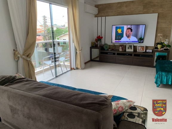 Imagem Casa com 5 Quartos à Venda, 578 m² em Coloninha - Florianópolis