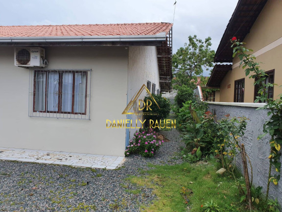Imagem Casa com 3 Quartos à Venda,  em Joinville