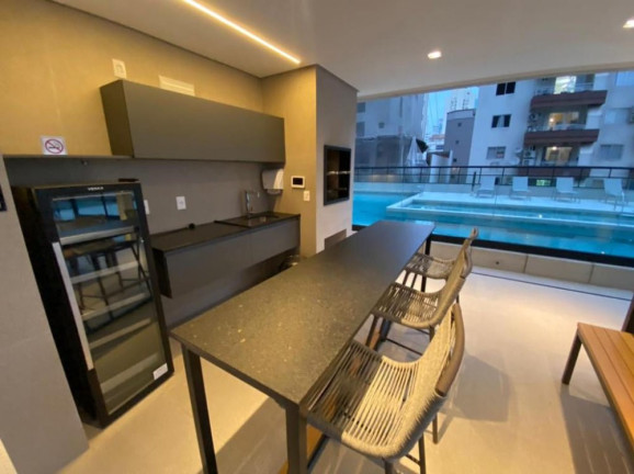 Imagem Apartamento com 2 Quartos para Alugar, 1 m² em Centro - Balneário Camboriú