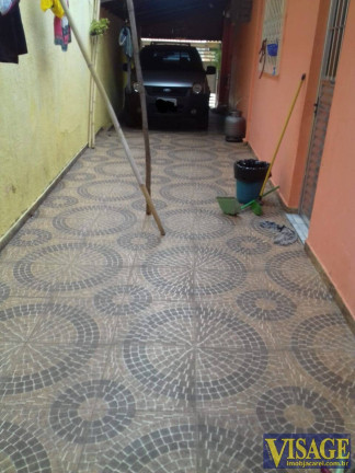 Imagem Casa com 3 Quartos à Venda, em Pq. Santo Antonio - Jacareí Imagem Casa com 3 Quartos à Venda, em Pq. Santo Antonio - Jacareí