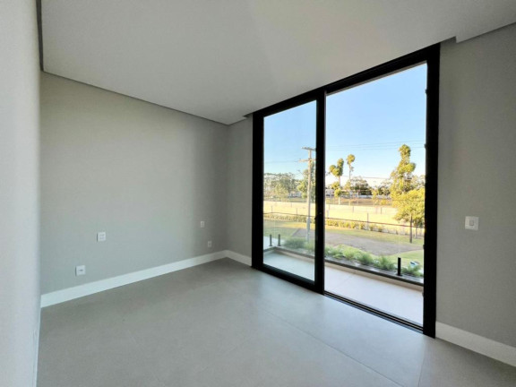 Imagem Casa com 5 Quartos à Venda, 320 m² em -- - Capao Da Canoa Imagem Casa com 5 Quartos à Venda, 320 m² em -- - Capao Da Canoa