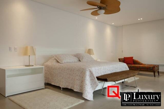 Imagem Casa com 9 Quartos à Venda, 1.535 m² em Tabatinga - Caraguatatuba Imagem Casa com 9 Quartos à Venda, 1.535 m² em Tabatinga - Caraguatatuba