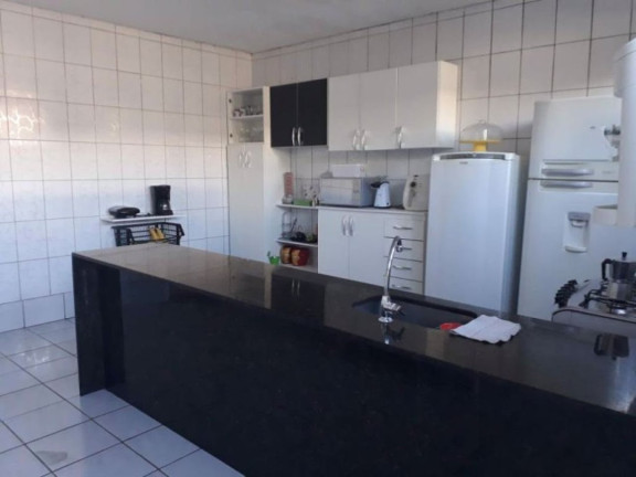 Imagem Casa com 3 Quartos à Venda, 180 m² em Estrada Do Coco - Lauro De Freitas Imagem Casa com 3 Quartos à Venda, 180 m² em Estrada Do Coco - Lauro De Freitas