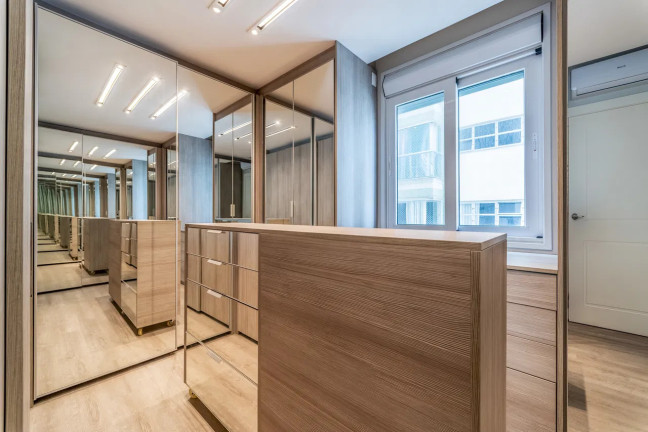 Imagem Apartamento com 4 Quartos à Venda, 315 m² em Centro - Balneário Camboriú Imagem Apartamento com 4 Quartos à Venda, 315 m² em Centro - Balneário Camboriú