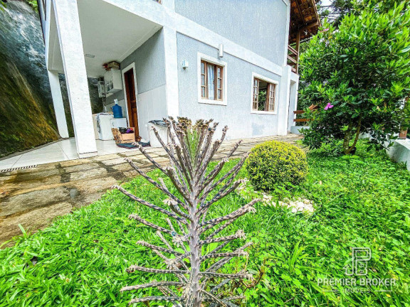 Imagem Casa com 3 Quartos à Venda, 160 m² em Pimenteiras - Teresópolis Imagem Casa com 3 Quartos à Venda, 160 m² em Pimenteiras - Teresópolis