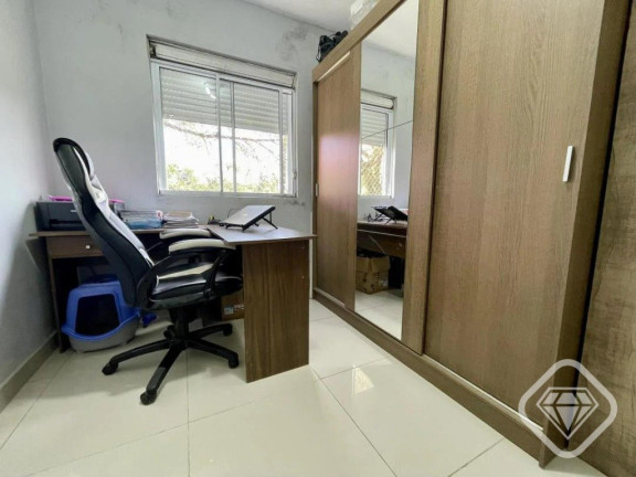 Imagem Apartamento com 2 Quartos à Venda,  em Vila Nova - Porto Alegre