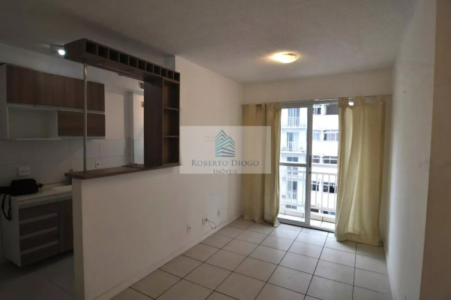 Imagem Imóvel com 2 Quartos à Venda, 46 m² em Camorim - Rio De Janeiro Imagem Imóvel com 2 Quartos à Venda, 46 m² em Camorim - Rio De Janeiro