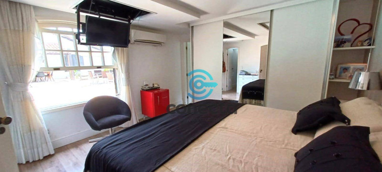Imagem Casa com 6 Quartos à Venda, 461 m² em Piratininga - Niterói
