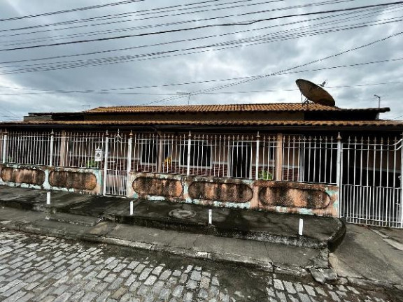 Casa com 3 Quartos à Venda, 256 m² em Parque Mataruna - Araruama
