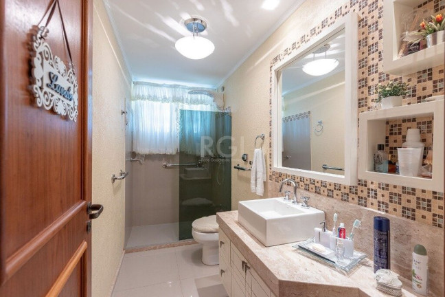 Imagem Casa com 4 Quartos à Venda, 725 m² em Vila Assunção - Porto Alegre Imagem Casa com 4 Quartos à Venda, 725 m² em Vila Assunção - Porto Alegre