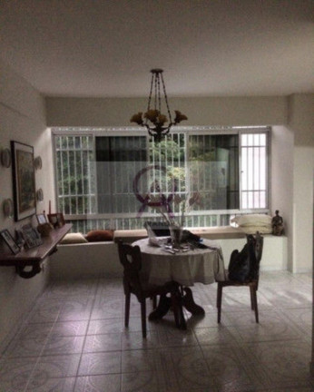 Imóvel com 2 Quartos à Venda, 53 m² em Barra - Salvador