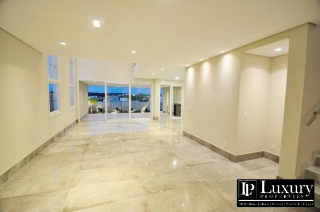 Imagem Casa de Condomínio com 4 Quartos à Venda, 377 m² em Bragança Paulista