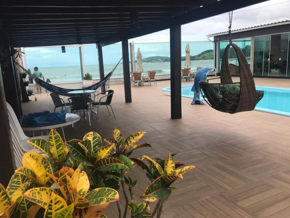 Imagem Casa com 8 Quartos à Venda, 250 m² em Santa Mônica - Guarapari Imagem Casa com 8 Quartos à Venda, 250 m² em Santa Mônica - Guarapari