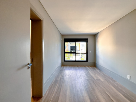 Imagem Casa com 3 Quartos à Venda, 220 m² em Deltaville - Biguaçu Imagem Casa com 3 Quartos à Venda, 220 m² em Deltaville - Biguaçu