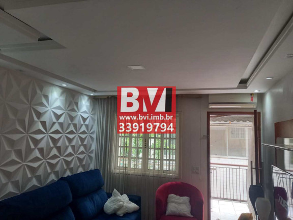Imagem Casa com 2 Quartos à Venda, 65 m² em Vila Kosmos - Rio De Janeiro Imagem Casa com 2 Quartos à Venda, 65 m² em Vila Kosmos - Rio De Janeiro