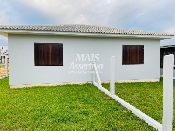 Imagem Casa com 2 Quartos à Venda, 85 m² em Centro - Arroio Do Sal Imagem Casa com 2 Quartos à Venda, 85 m² em Centro - Arroio Do Sal