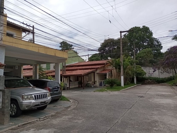 Imagem Sobrado com 3 Quartos à Venda, 147 m² em Vila Monteiro - Poá Imagem Sobrado com 3 Quartos à Venda, 147 m² em Vila Monteiro - Poá