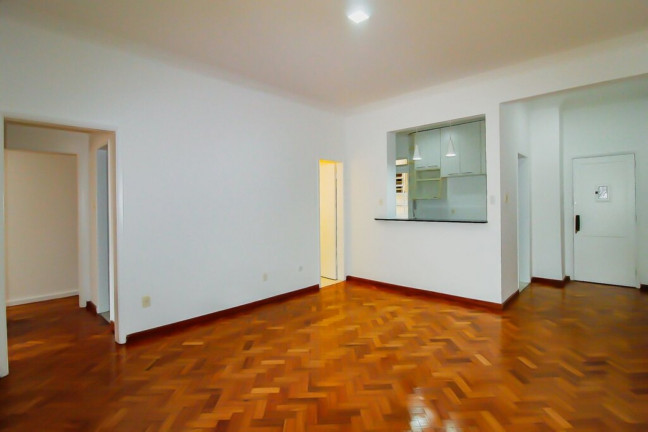 Imagem Imóvel com 3 Quartos à Venda, 108 m² em Copacabana - Rio De Janeiro Imagem Imóvel com 3 Quartos à Venda, 108 m² em Copacabana - Rio De Janeiro