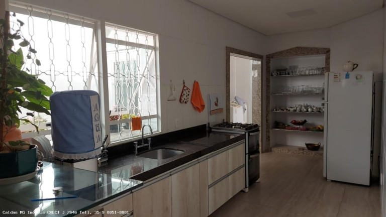 Imagem Casa com 7 Quartos à Venda, 420 m² em Floresta - Belo Horizonte