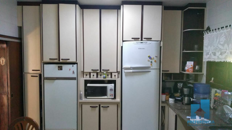 Imagem Casa com 6 Quartos à Venda, 416 m² em Oficinas - Ponta Grossa